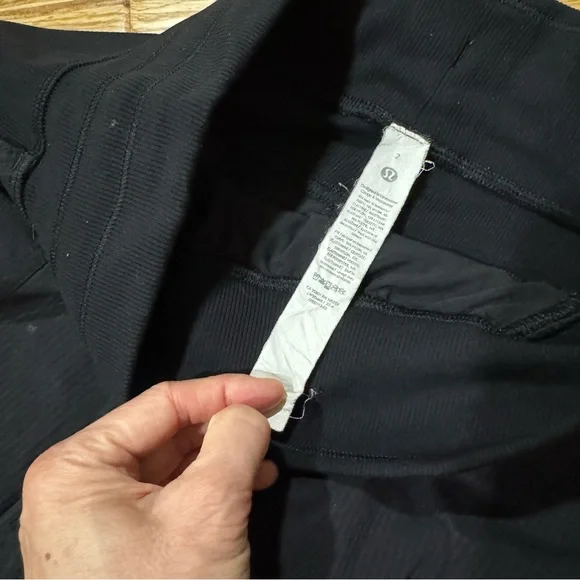 Lululemon Dance Studio Mid-Rise Jogger
Full Length Sz 2 - Picture 4 of 10